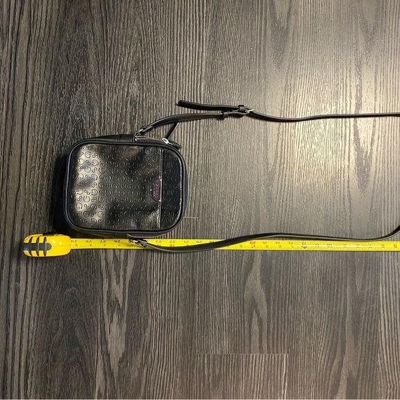 🍍GUESS CROSSBODY🍍F-1 - Picture 3 of 4